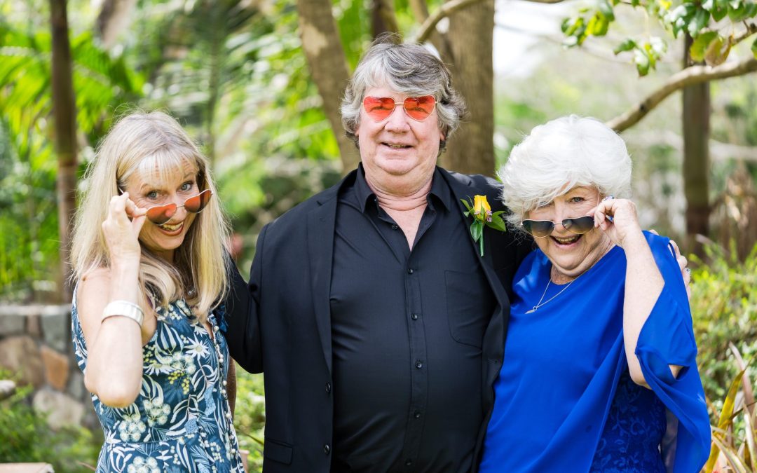 Newly wedding couple with local Sunshine Coast celebrant - Kari